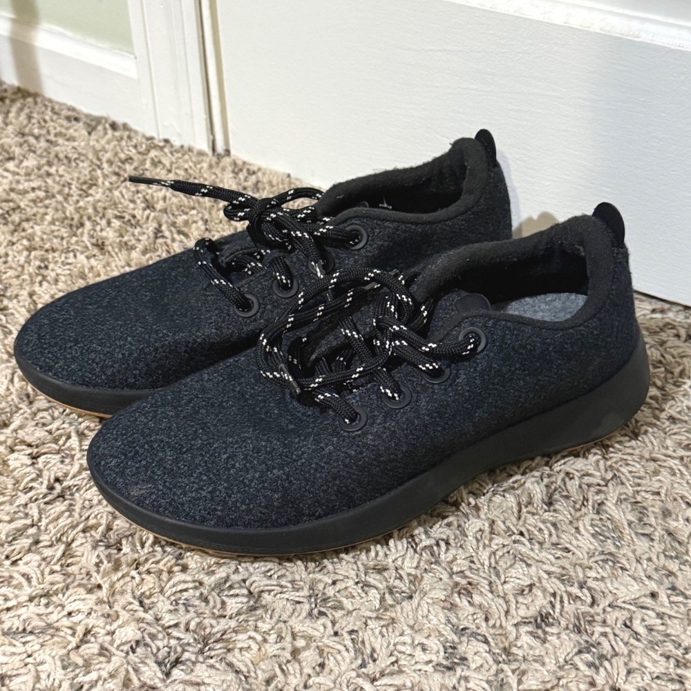 Allbirds Wool Runner Mizzle Black Charcoal Grey Sneakers Womens Size 9 WRMW9